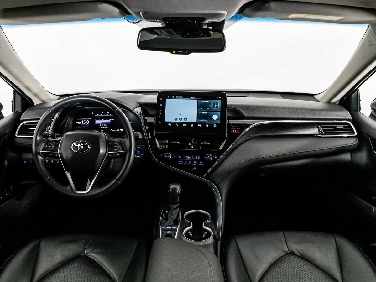 Toyota Camry с пробегом — 2023 год. Фото: #11