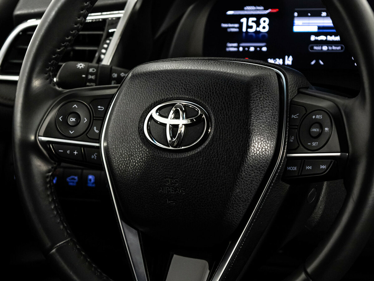 Toyota Camry с пробегом — 2023 год. Фото: #12