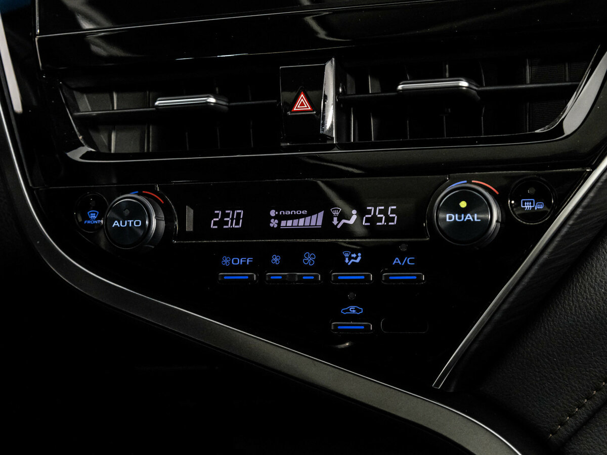 Toyota Camry с пробегом — 2023 год. Фото: #15