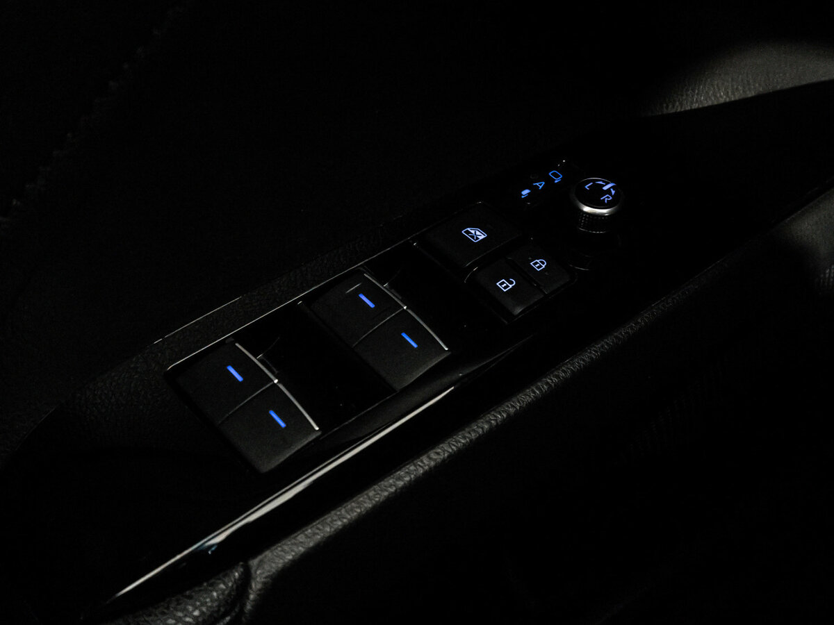 Toyota Camry с пробегом — 2023 год. Фото: #17