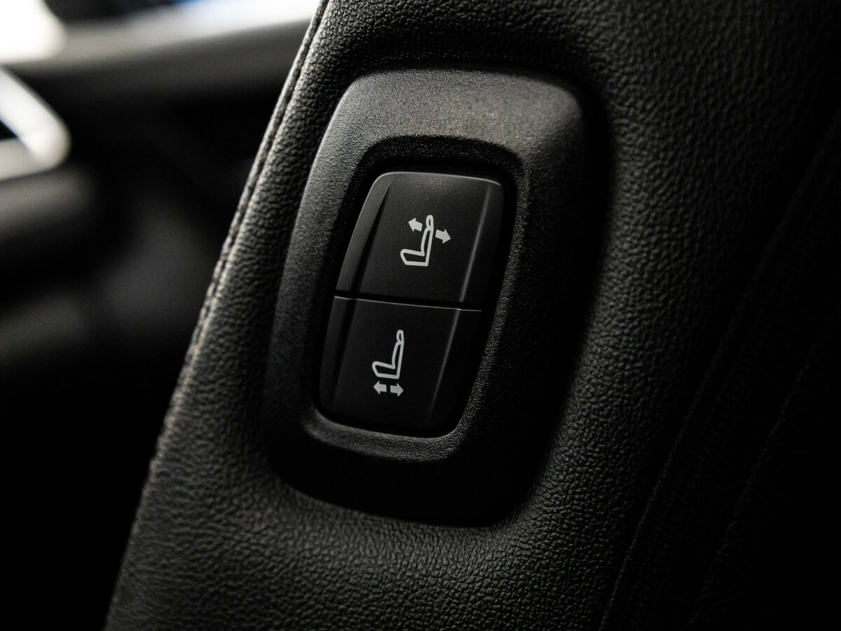 Toyota Camry с пробегом — 2023 год. Фото: #27