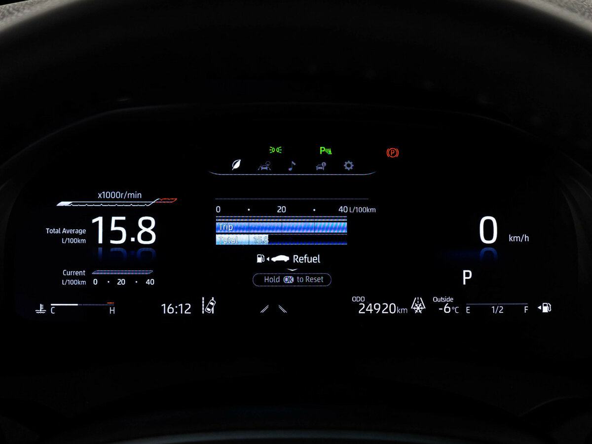 Toyota Camry с пробегом — 2023 год. Фото: #31