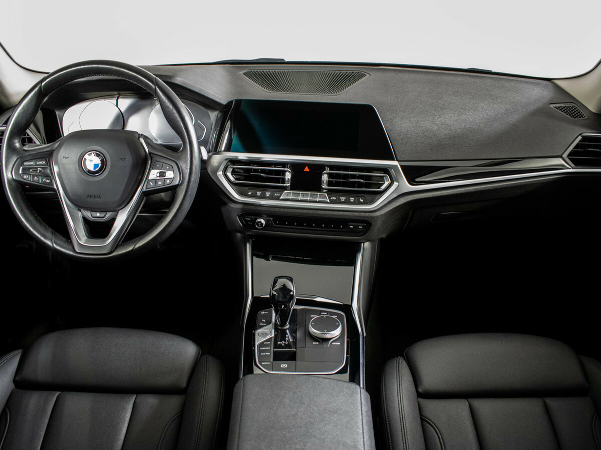 BMW 3 серии с пробегом — 2021 год. Фото: #8