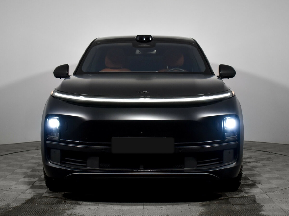 Li Auto (Lixiang) L9 с пробегом — 2023 год. Фото: #1