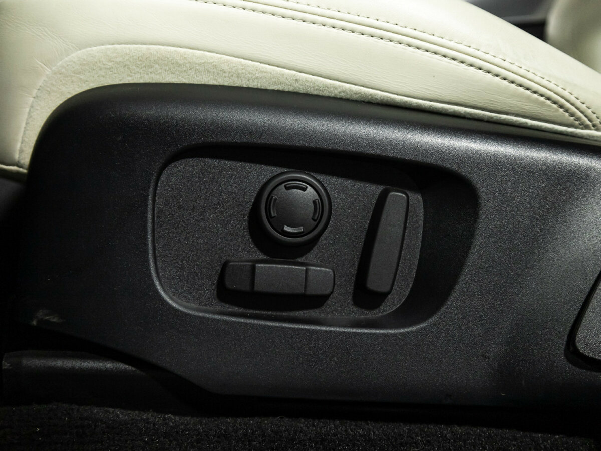 Land Rover Range Rover Sport с пробегом — 2018 год. Фото: #13