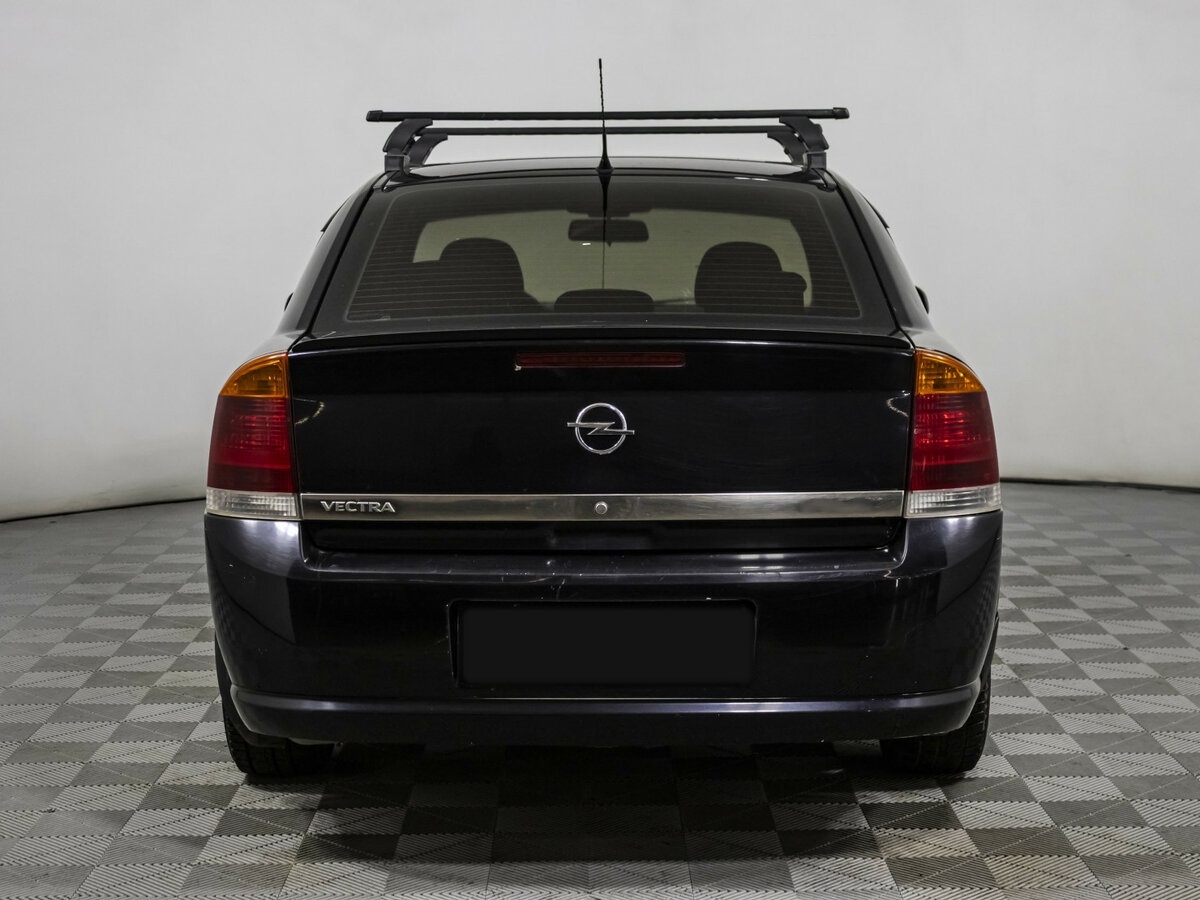 Opel Vectra с пробегом — 2008 год. Фото: #4