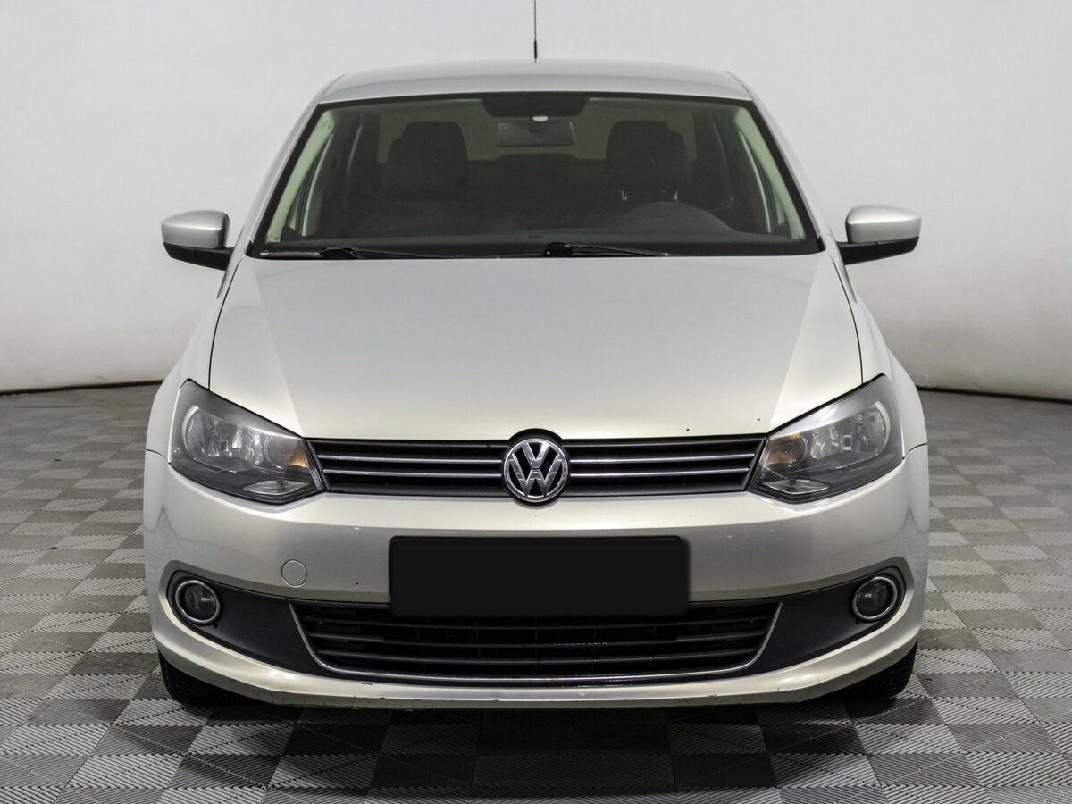 Volkswagen Polo с пробегом — 2011 год. Фото: #1