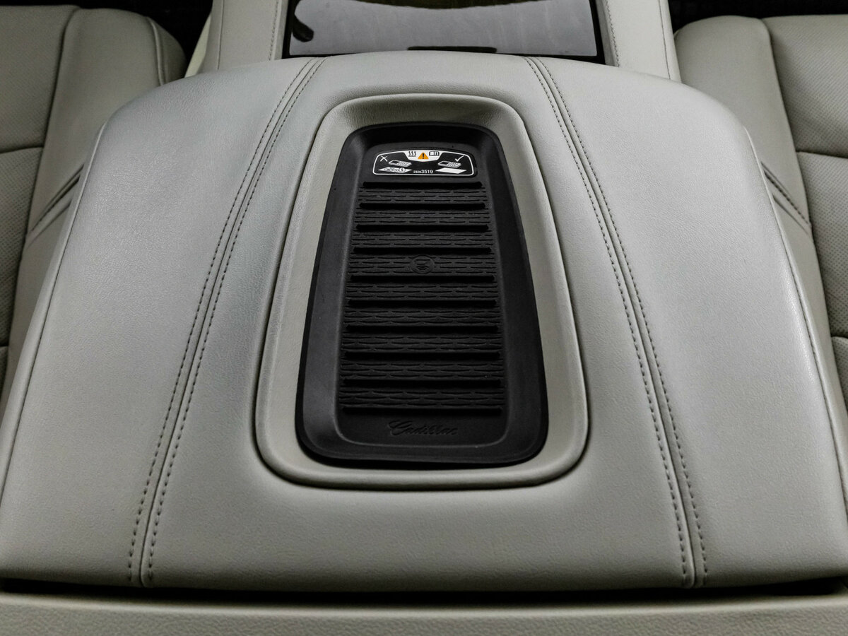 Cadillac Escalade с пробегом — 2020 год. Фото: #13