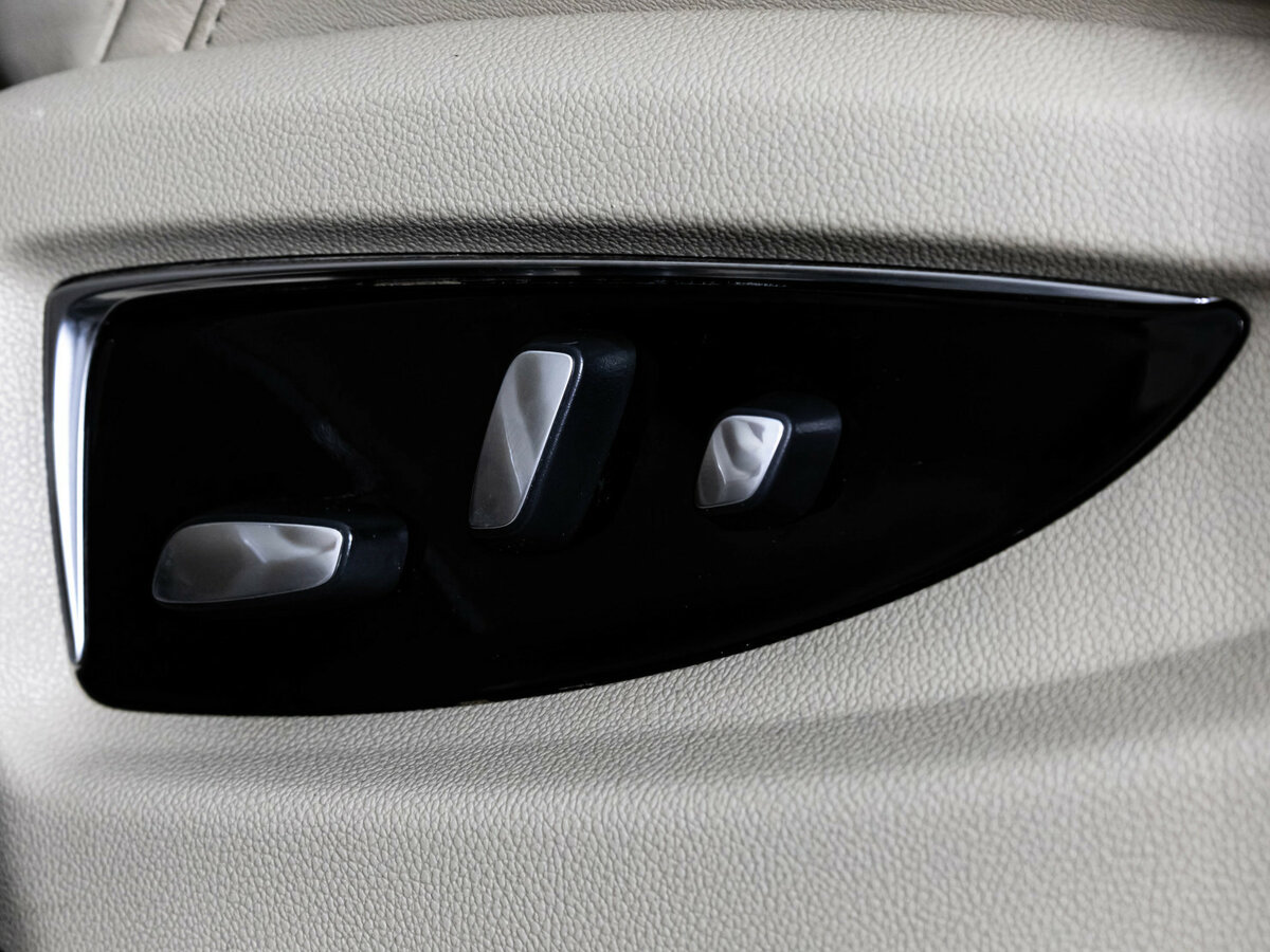 Cadillac Escalade с пробегом — 2020 год. Фото: #31