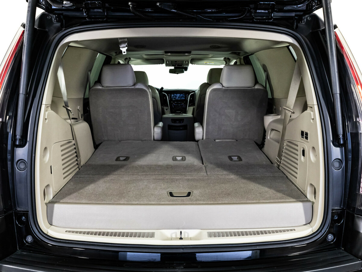 Cadillac Escalade с пробегом — 2020 год. Фото: #32