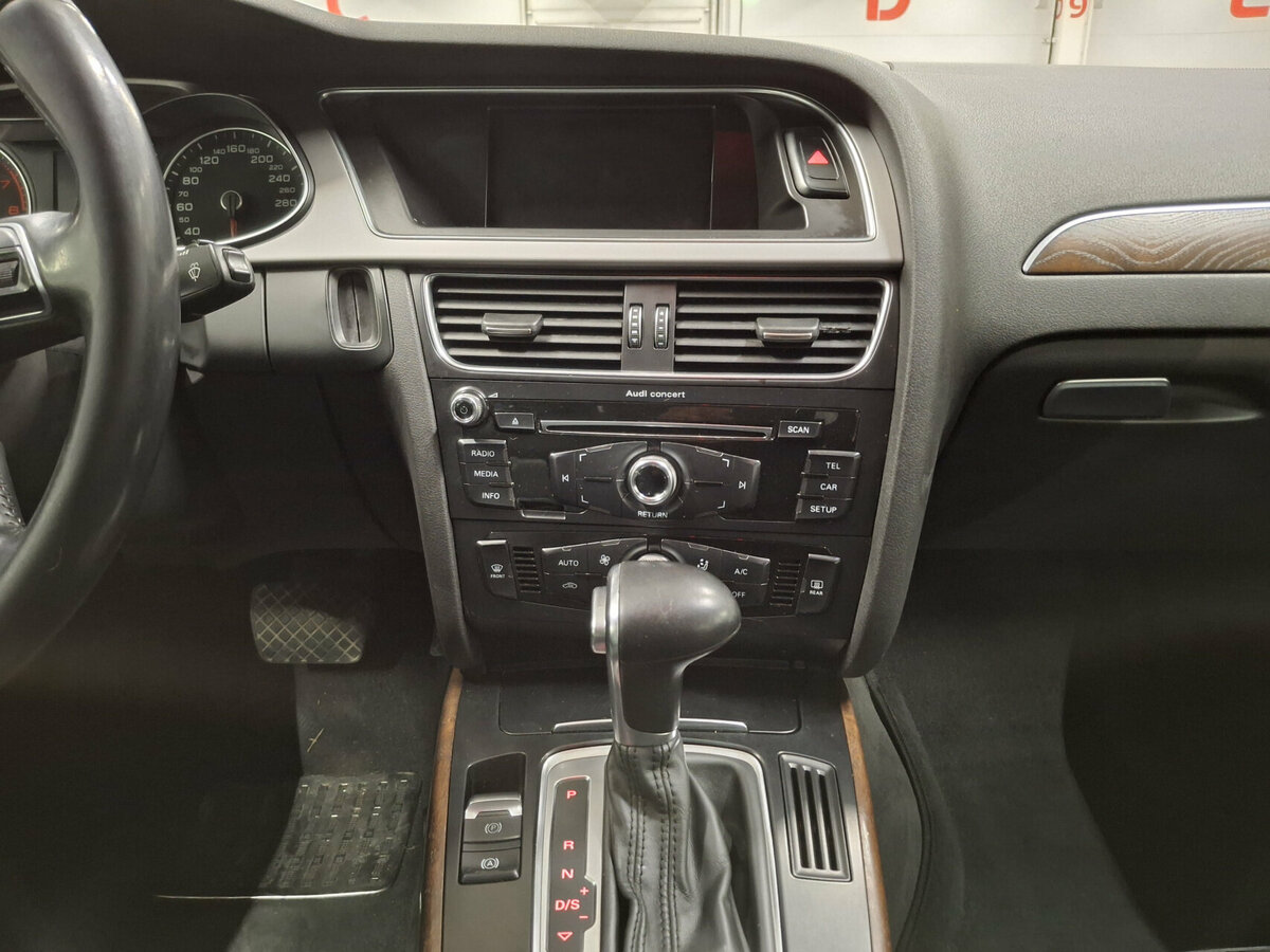 Audi A4 с пробегом — 2015 год. Фото: #14