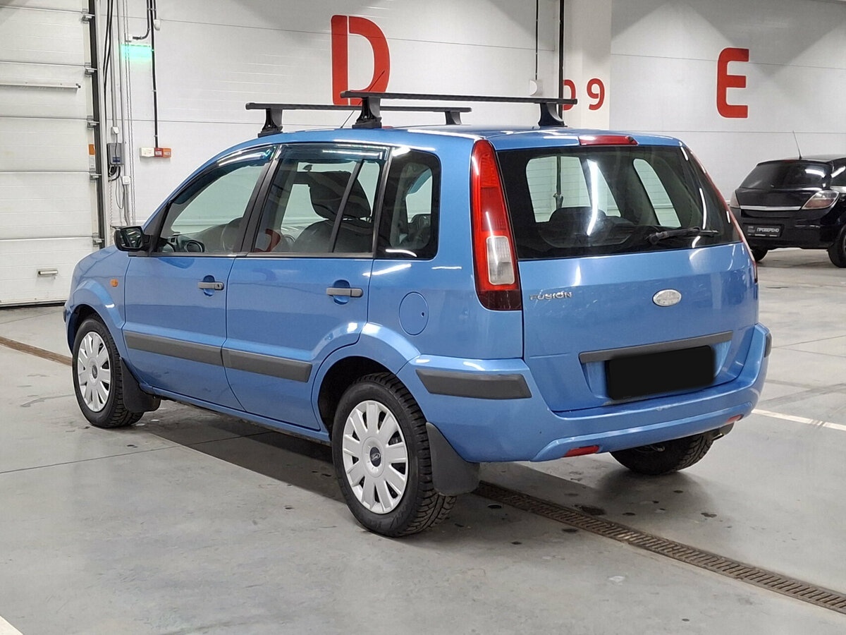 Ford Fusion с пробегом — 2008 год. Фото: #6