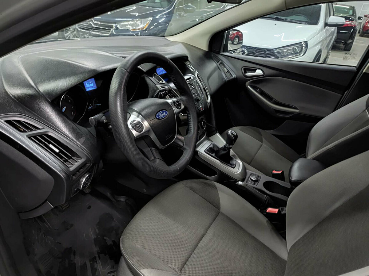 Ford Focus с пробегом — 2011 год. Фото: #15