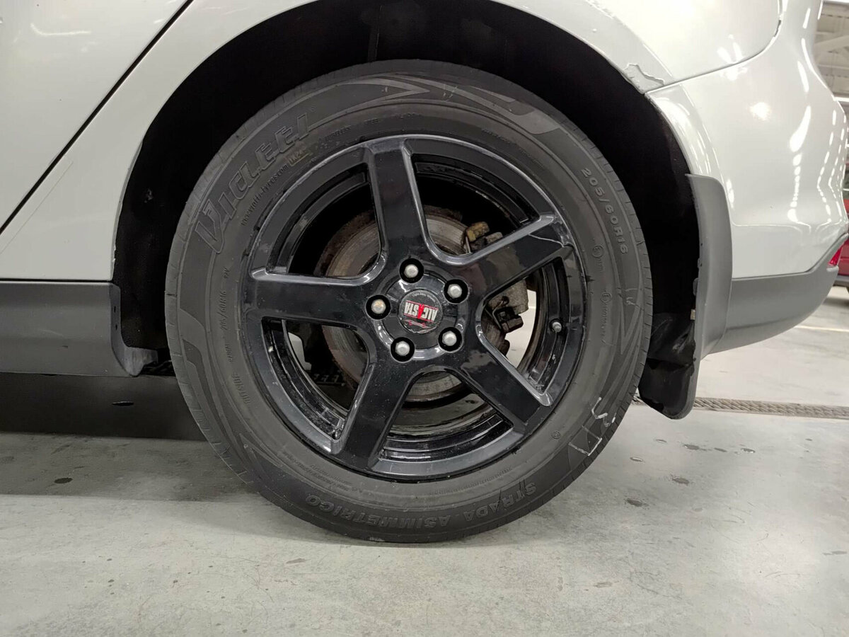 Ford Focus с пробегом — 2011 год. Фото: #17