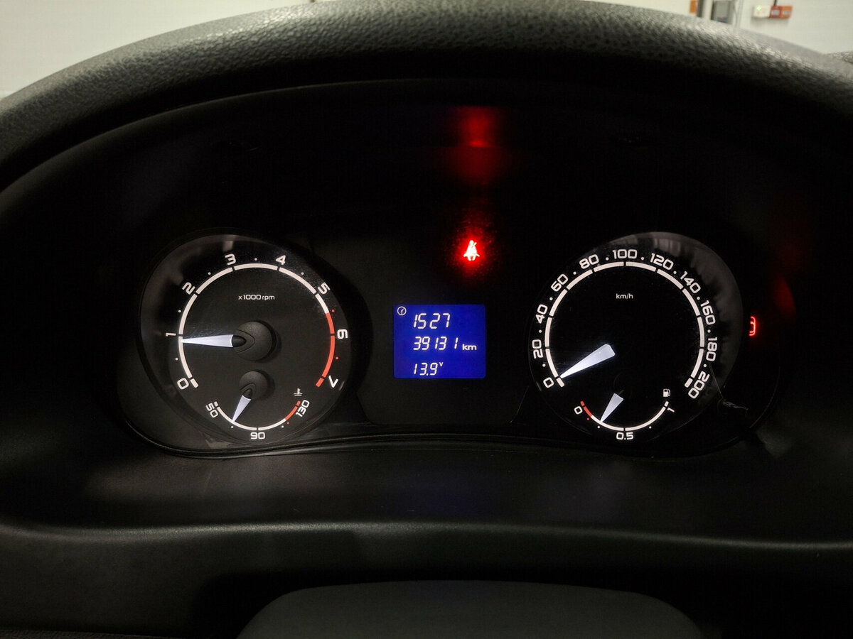 Lada (ВАЗ) Priora с пробегом — 2017 год. Фото: #12