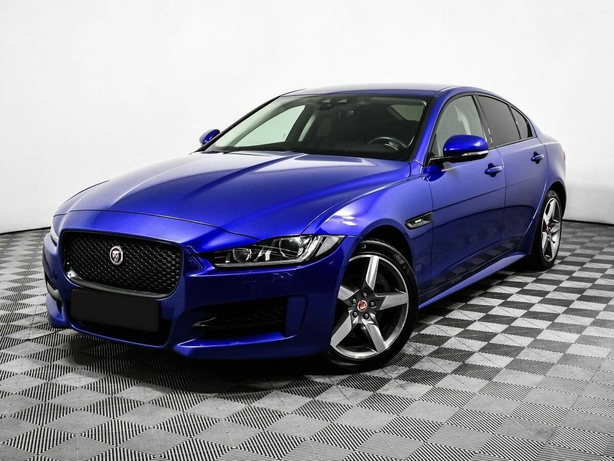 Jaguar XE